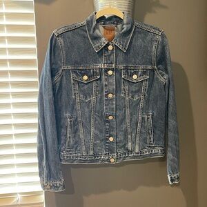 GAP Women's Classic Indigo Jean Jacket